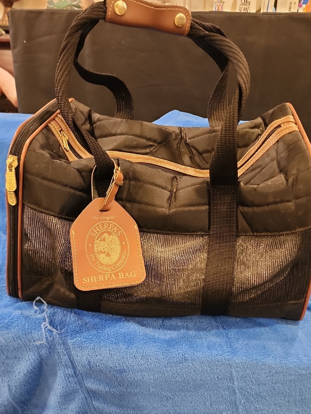 Sherpa Medium Black Quilted Pet Carrier Bag with Brown Trim
